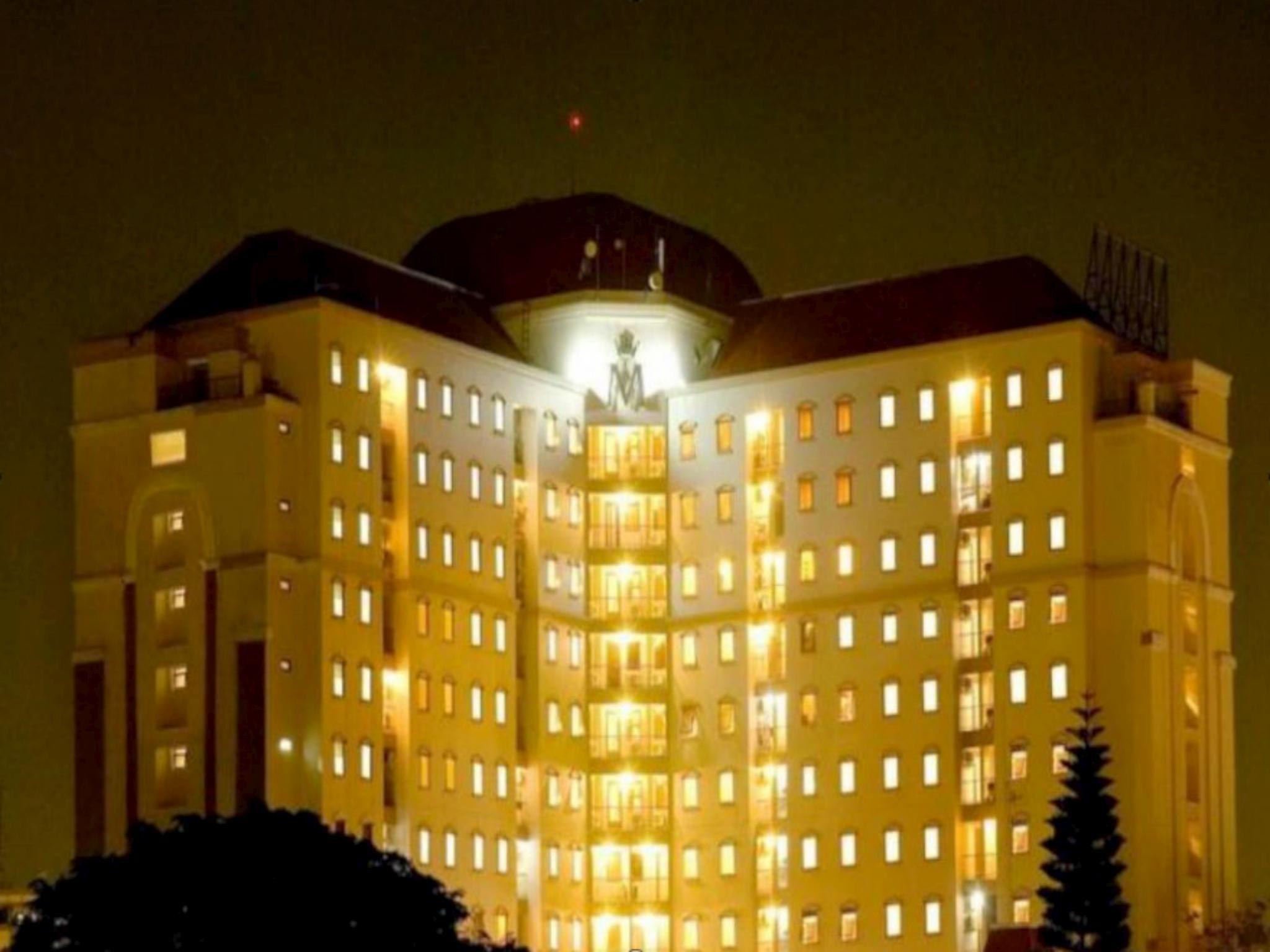 בנדונג The Majesty Hotel מראה חיצוני תמונה