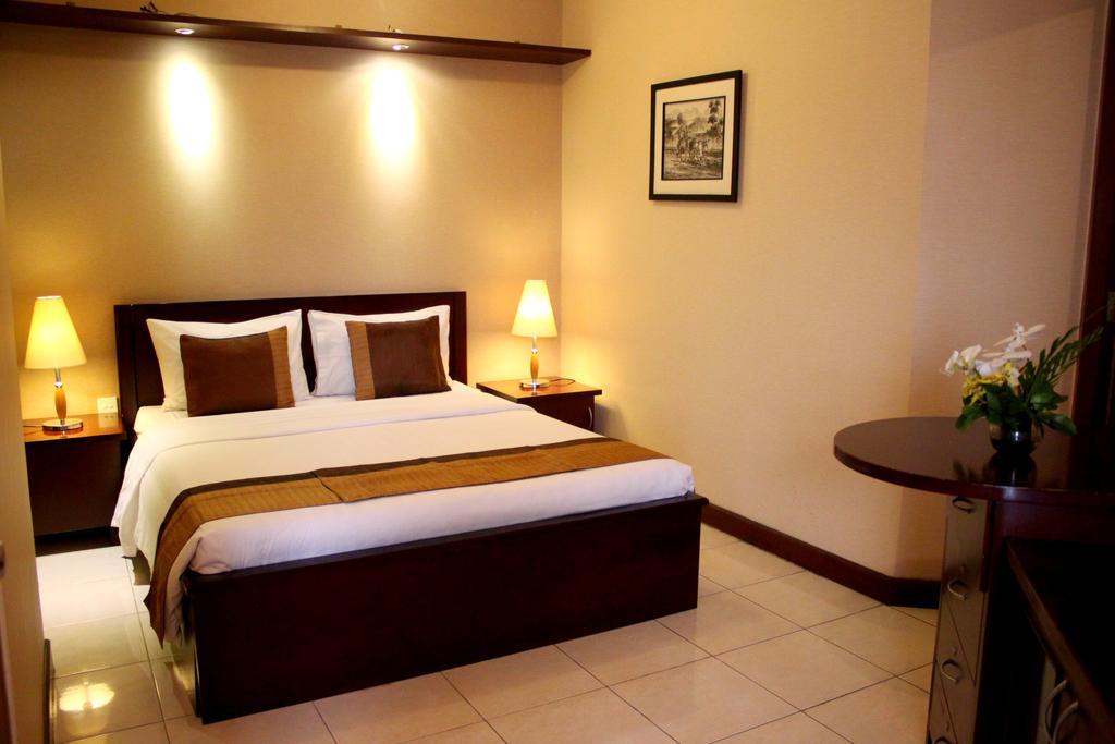 בנדונג The Majesty Hotel מראה חיצוני תמונה