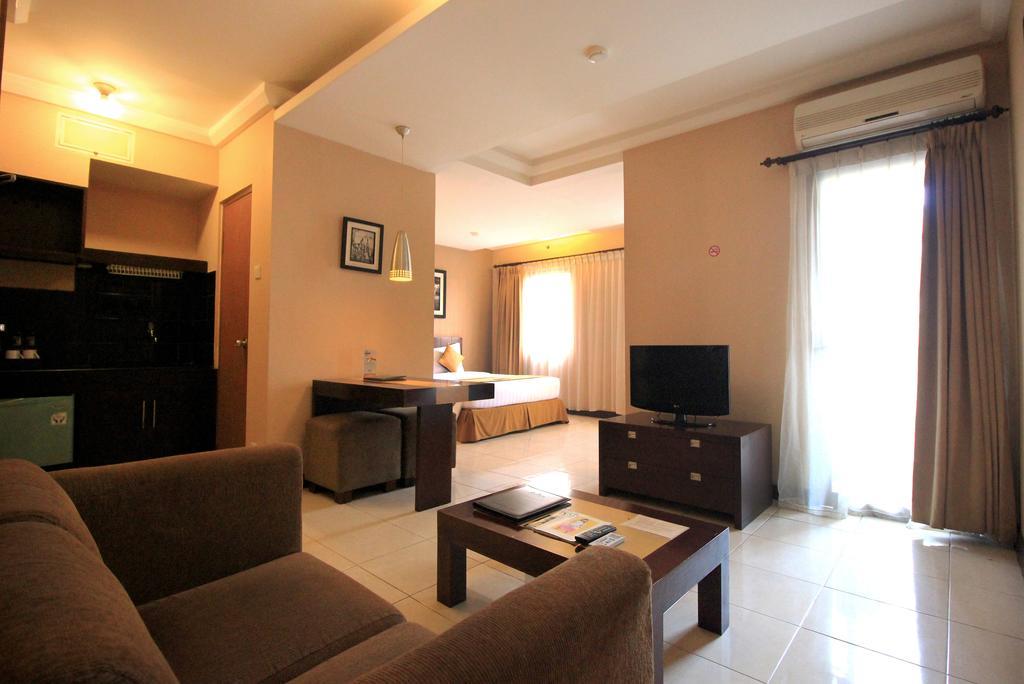בנדונג The Majesty Hotel מראה חיצוני תמונה