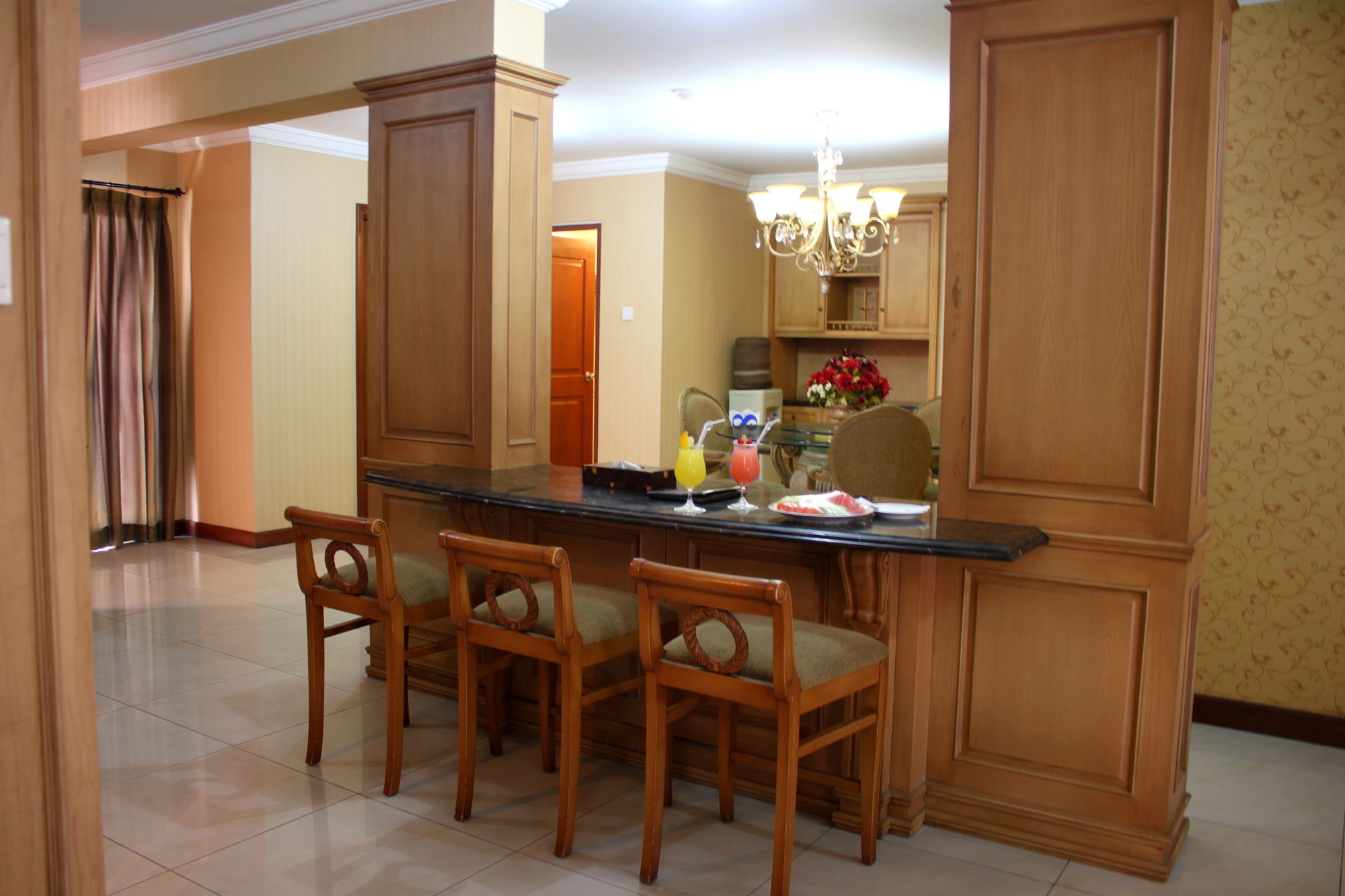 בנדונג The Majesty Hotel מראה חיצוני תמונה